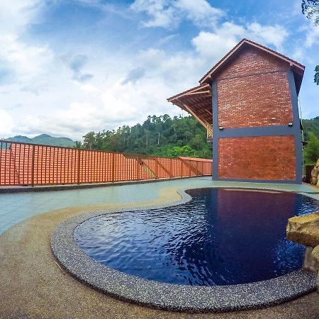 Peppaville Resort Janda Baik エクステリア 写真